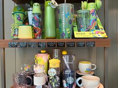 -星巴克(深圳龙华红山6979店)