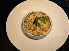 葱露绣球菌-凤凰湘语·海派湘菜(浦东旗舰店)