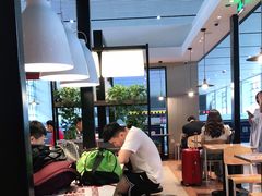大堂-肯德基(沧州高铁站店)