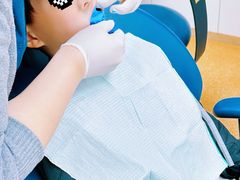 -瑞尔齿科(上海长风大悦城店)