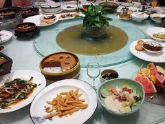 -沪华海鲜大酒楼(南汇店)