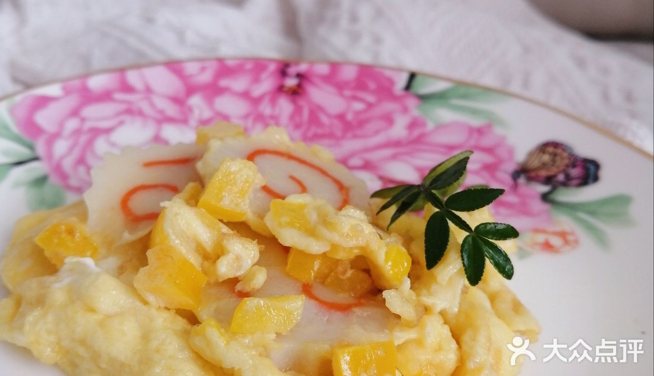 🌸颜值口味双高[爱心]黄椒鱼板🍥炒蛋🥚