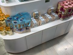 -正飞鲜奶(吐鲁番路店)