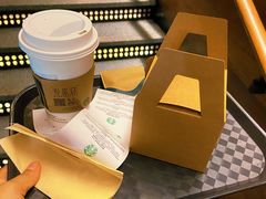-星巴克(迪士尼小镇店)