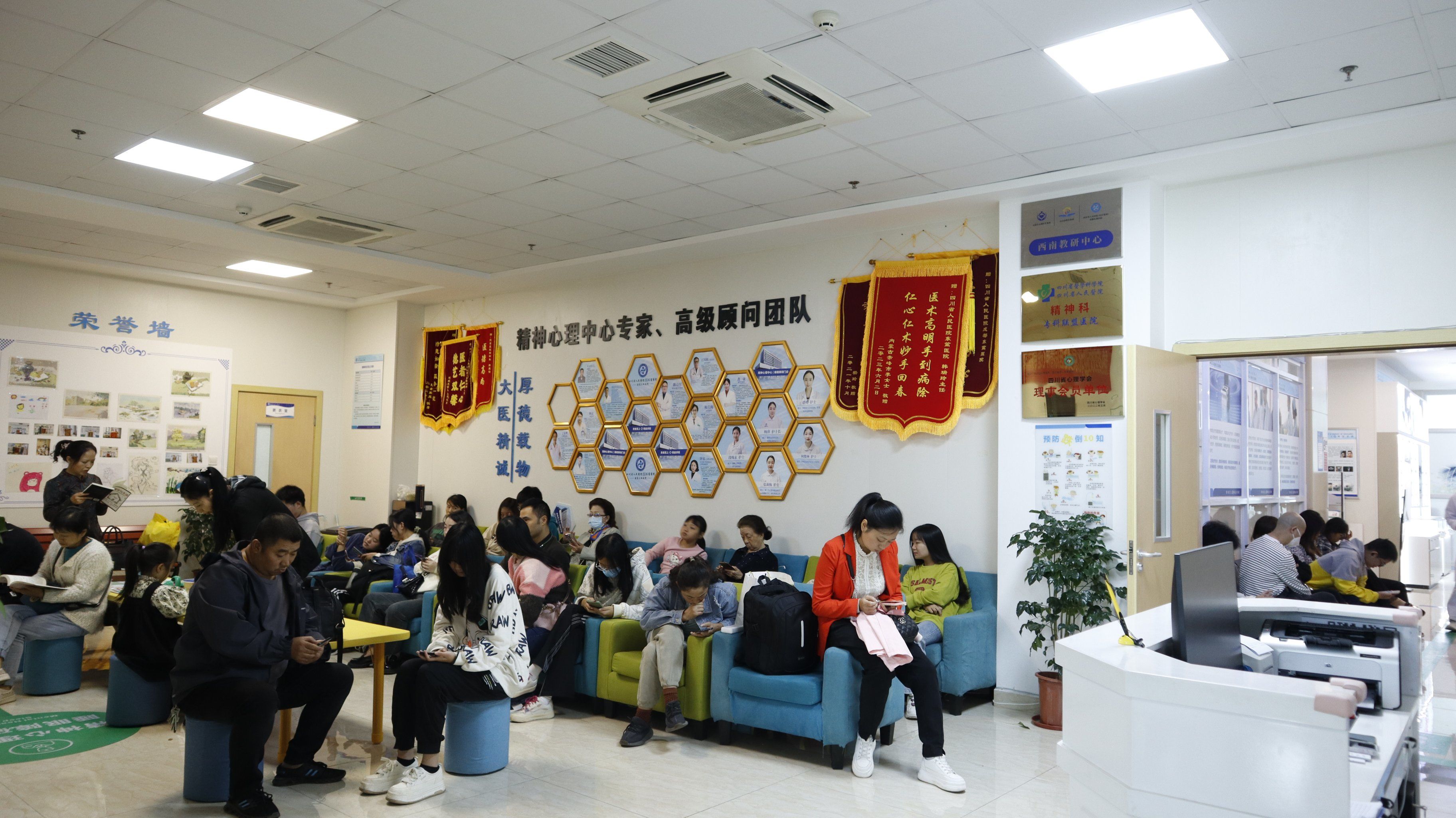 原306醫院代掛專家號服務兒童診療耐心陪伴，減少抗拒與哭鬧的簡單介紹