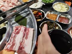 -哈哈碳都·牛肋条无限自助烤肉(宝龙店)