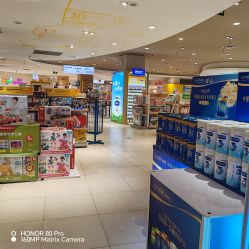 -孩子王(静安大融城店)