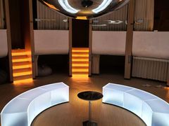 -涨巢·潮玩水疗局