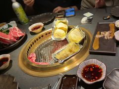 -铭牛烧肉·和牛海鲜自助(高新月牙湖店)