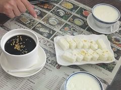 -周大娘牛乳(旧寨古村总店)