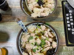 招牌野馄炖-老谢野馄饨(延安路店)