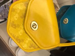 -COACH蔻驰(银泰店)