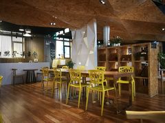 -新华里咖啡书吧(新华书店小寨店)