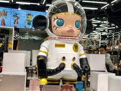 -泡泡玛特POPMART(侨福芳草地店)