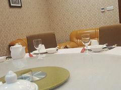 -老人和饭店(淮海中路店)