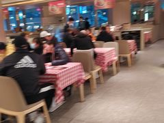 大堂-西贝莜面村(上海百联西郊店)