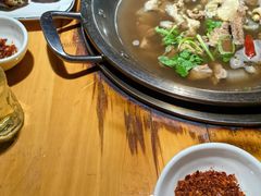 -大众跷脚牛肉馆·非遗传承单位(峨眉山店)