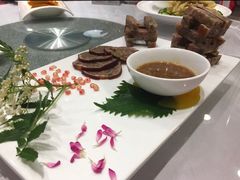 -皇城根·鲁菜济南菜·吊炉烤鸭·炒鸡鱼头(济南旗舰店)