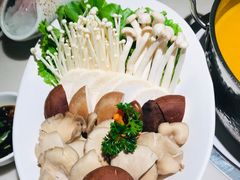 -左庭右院鲜牛肉火锅(浦江欢乐颂店)