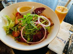 烤南瓜牛油果时蔬沙拉-bluefrog蓝蛙(恒隆广场店)