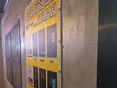 -荒岛实景沉浸密室(江汉路1店)