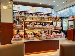 面包甜点陈列柜-红宝石·鲜奶小方·海派西点房(四平店)