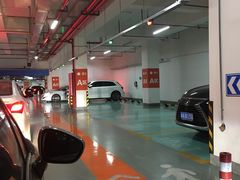 -杭州滨江宝龙城