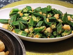 秋葵炒贝丁-旺角小渔村·海肠捞饭开创者(二马路店)