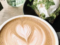 拿铁-O'mills Sourdough Bakery&Bistro(永嘉路店)