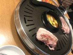 -江南猪肉商会无限续吃(弘大店)