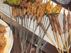 -三个大叔烤羊肉串·歌手驻唱·碳烤鲜肉(西三旗店)
