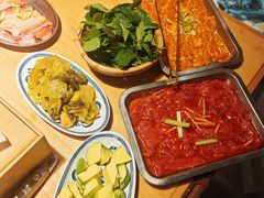 -洱火云南酸菜牛肉火锅(石景山当代商城店)