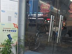 -世龙世家灰指甲鸡眼脚气甲沟炎跖疣护理(宝山共江路店)