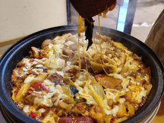 春川芝士铁板肥牛鸡-韩见·韩式拌饭·炸鸡(石厦店)