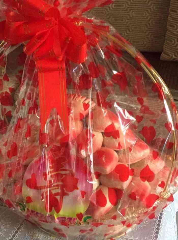 四远香糕点(长江道店)-"家里长辈过大寿,给订了一个寿桃,去店里订.