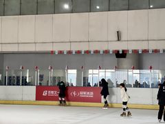 -冠军冰场CHAMPION RINK(百联又一城店)
