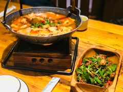 -老滇山寨•云南特色菜•地方菜•民族风情歌舞表演(金碧店)