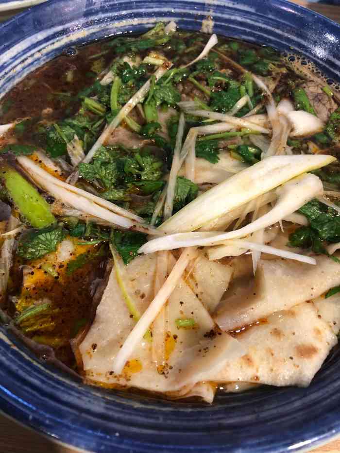 叁罩叁牛汤牛肉罩饼(新百店)-"99位置就在新新百负一层通往超市乘坐