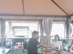 -玫瑰庄园·自助烧烤·烤全羊·团建拓展(龙泉山店)