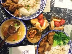 -蜗牛小馆醉乡民谣云南菜(惠新西里店)