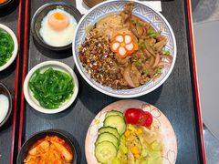 -金迈圆烤肉餐厅(维多利店)