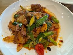 回锅肉-渝信川菜 · 川味家常菜(财富购物中心店)
