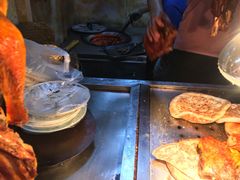 -艾力江和田馕坑烤肉店