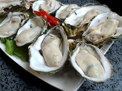 烟熏吉拉多生蚝配珍珠-鱼桥巷·美学川菜