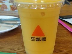 -乐凯撒披萨(东方新世界店)