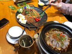 -老滇山寨•云南特色菜•地方菜•民族风情歌舞表演(金碧店)