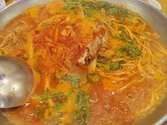 土豆排骨火锅（辣）-喇喇排骨火锅·传统韩式脊骨汤(望京西园总店)