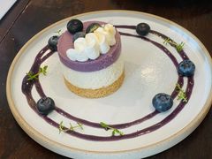 -Chom Cafe and Restaurant