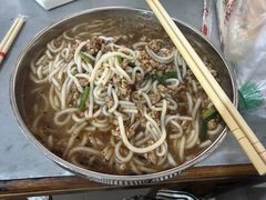 -正宗杨记普洱酸醋米线(总店)