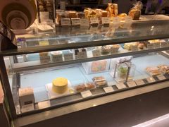 面包甜点陈列柜-欢牛蛋糕屋(萧山万象汇店)